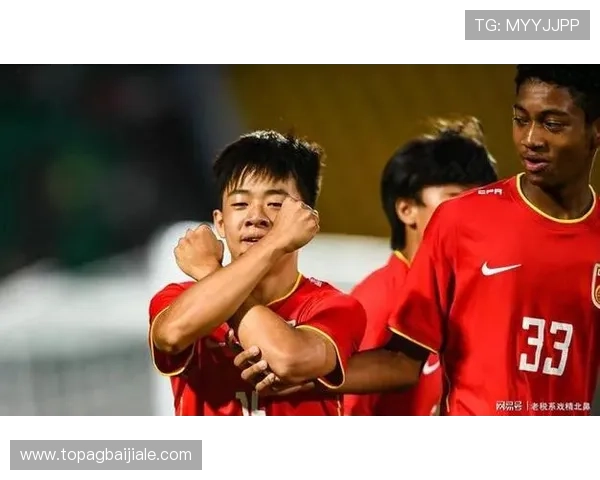 关注真人真事足球博客，了解足球运动员的真实生活与职业生涯的点滴故事